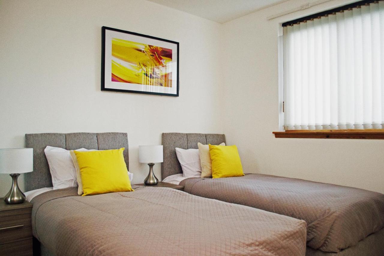 Superb 2 Bedroom Flat - Refurbished Dec 2024 Inverness Esterno foto
